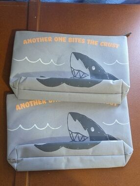 Thirty-one Shark Zipper Snack Pouch X 2